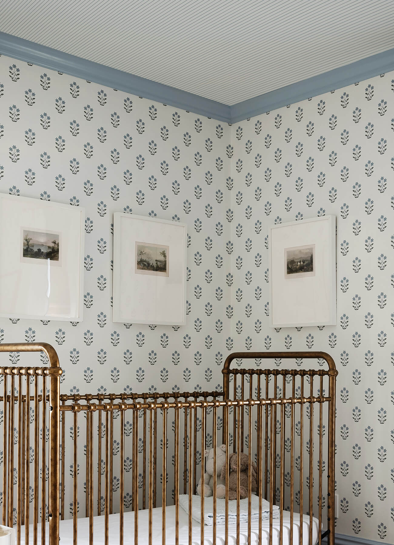 Oliver Simple Stripe Wallpaper