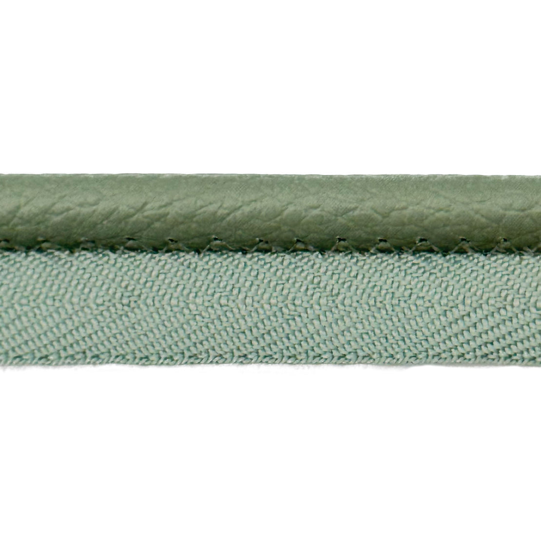 TRH21042 Trim