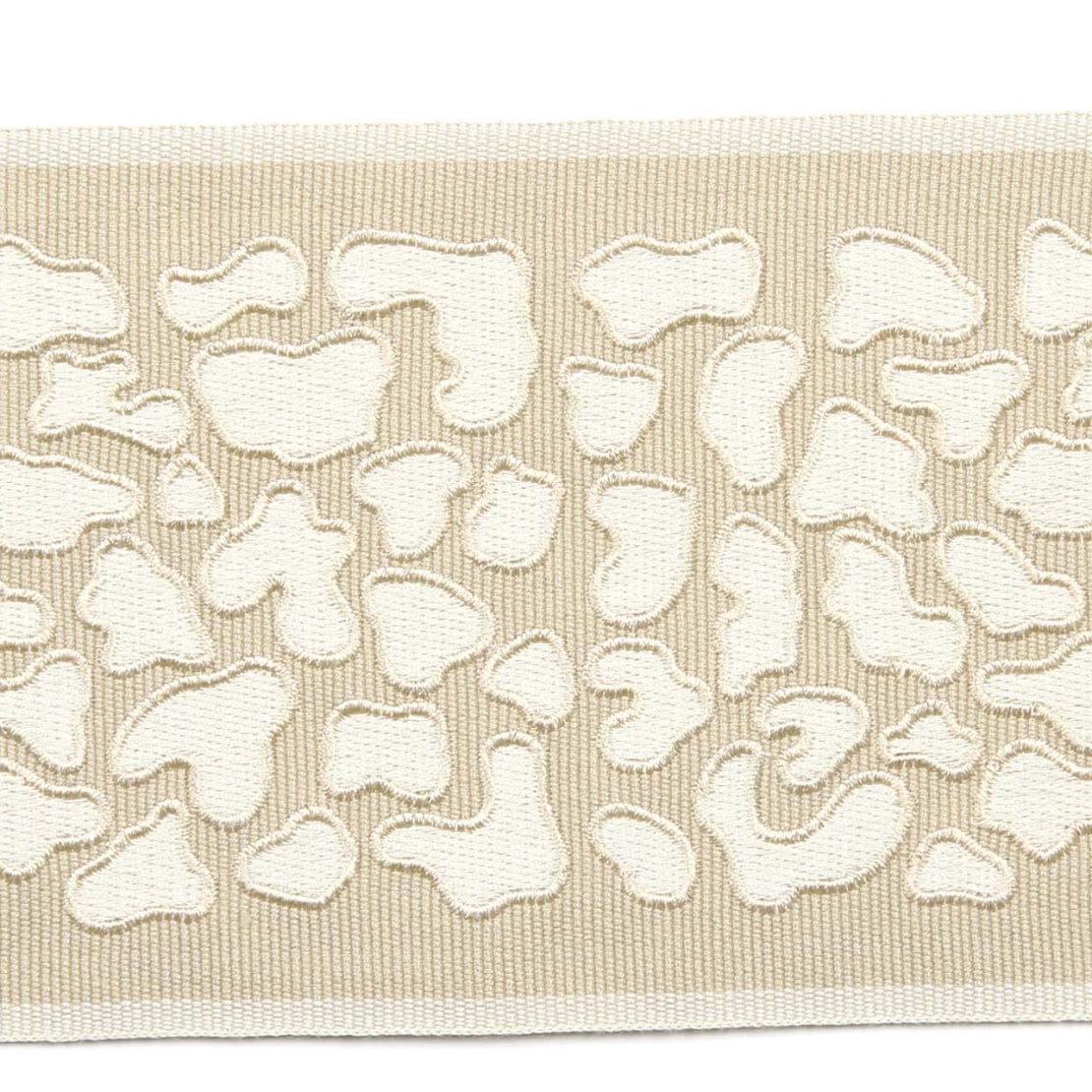 TRH21046 Trim