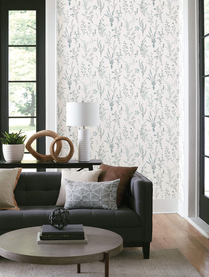 Simply Farmhouse Wildflower Sprigs Wallpaper