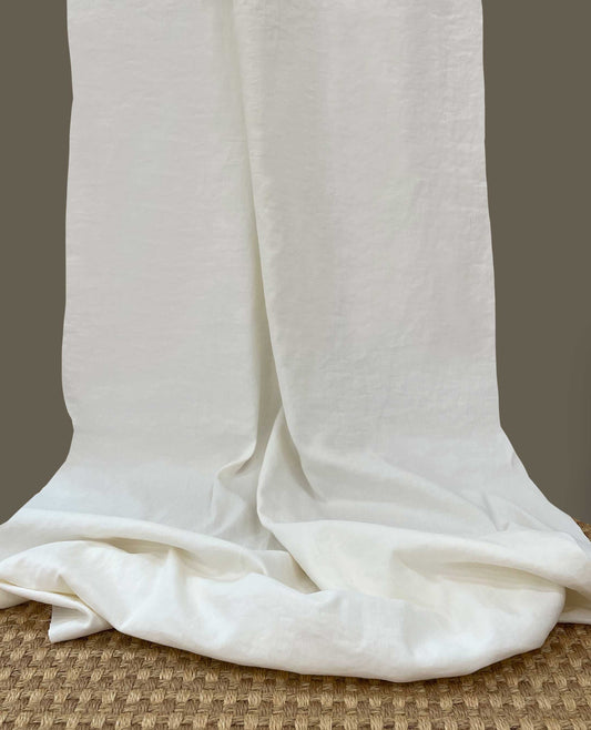 Cotiella Fabric by Gaston y Daniela in Blanco