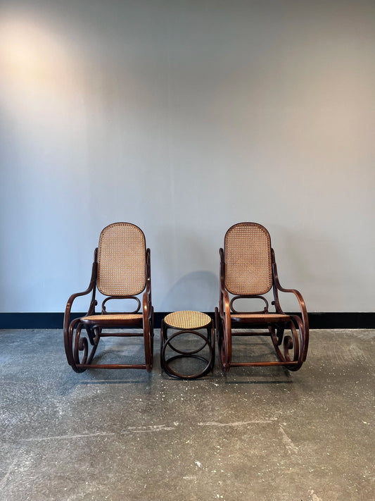 Thonet Rocker Set