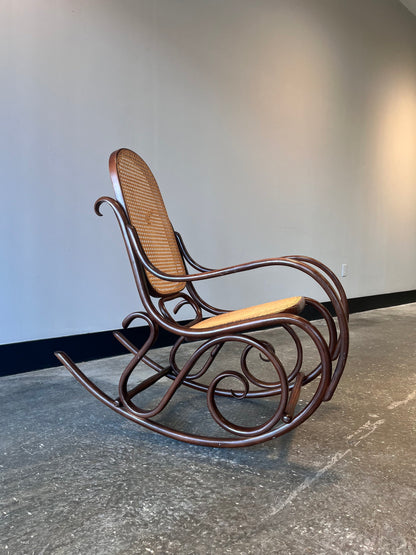 Thonet Rocker Set