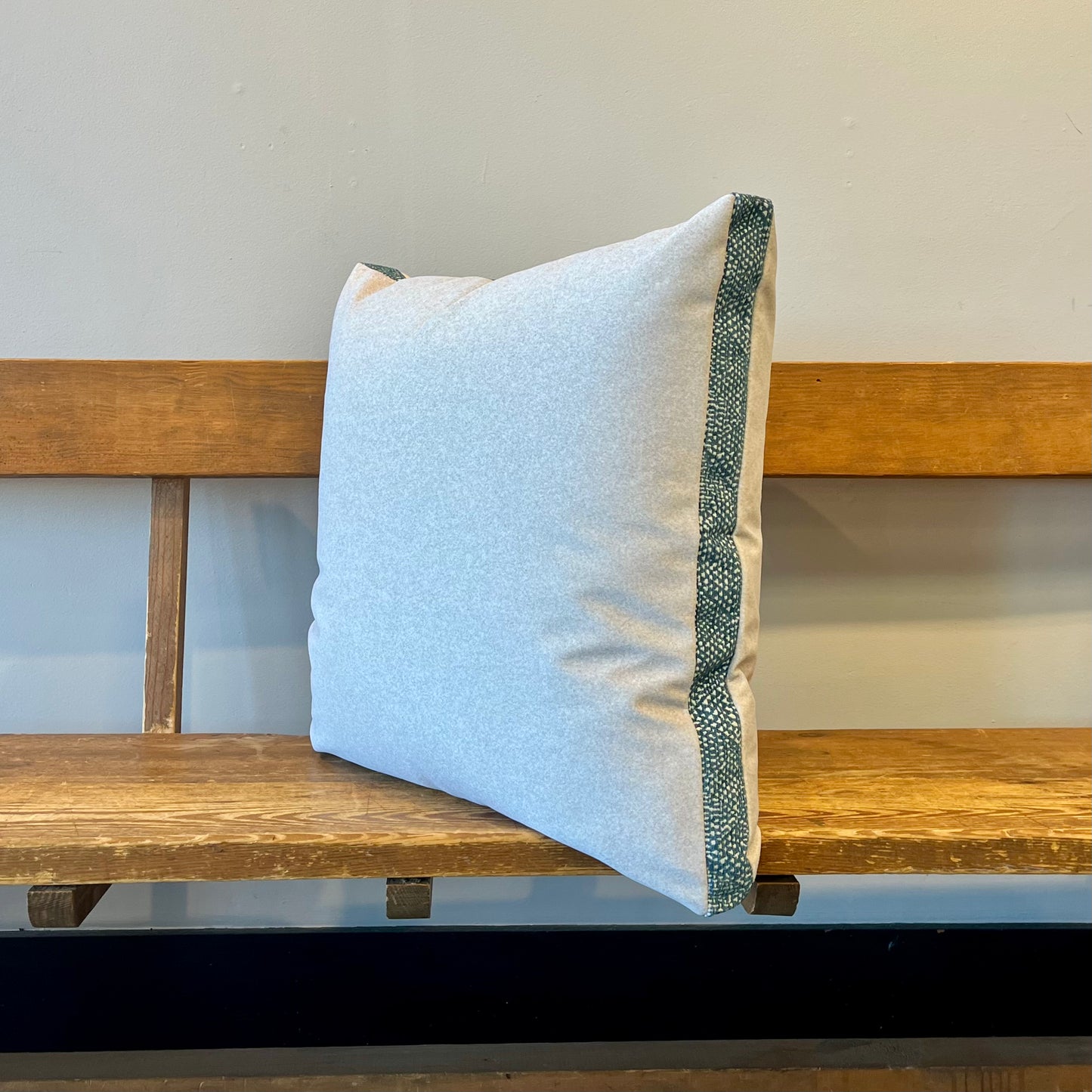 #BANDWITH WATER PILLOW - Fire Collection