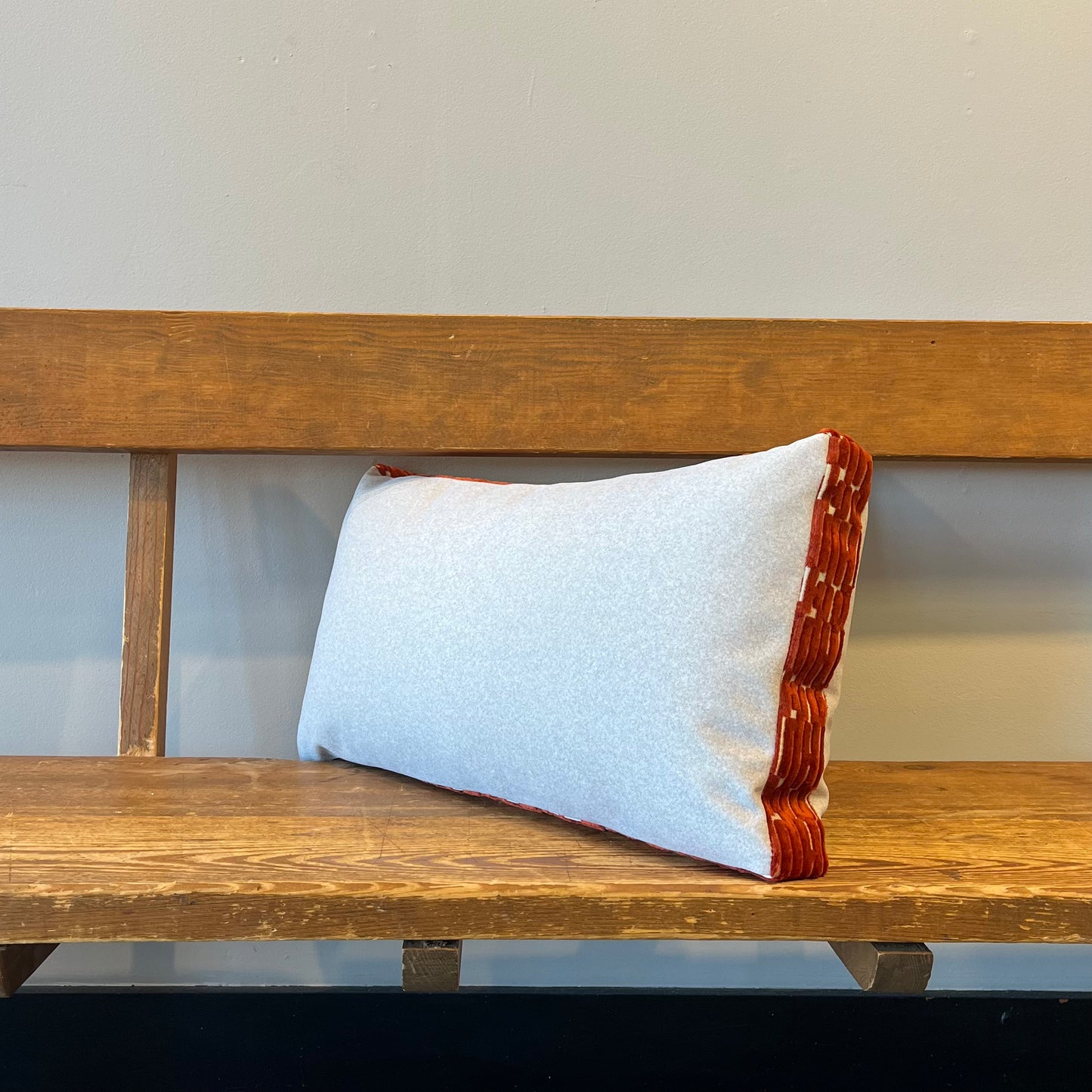 #BANDWITH FIRE PILLOW - Fire Collection