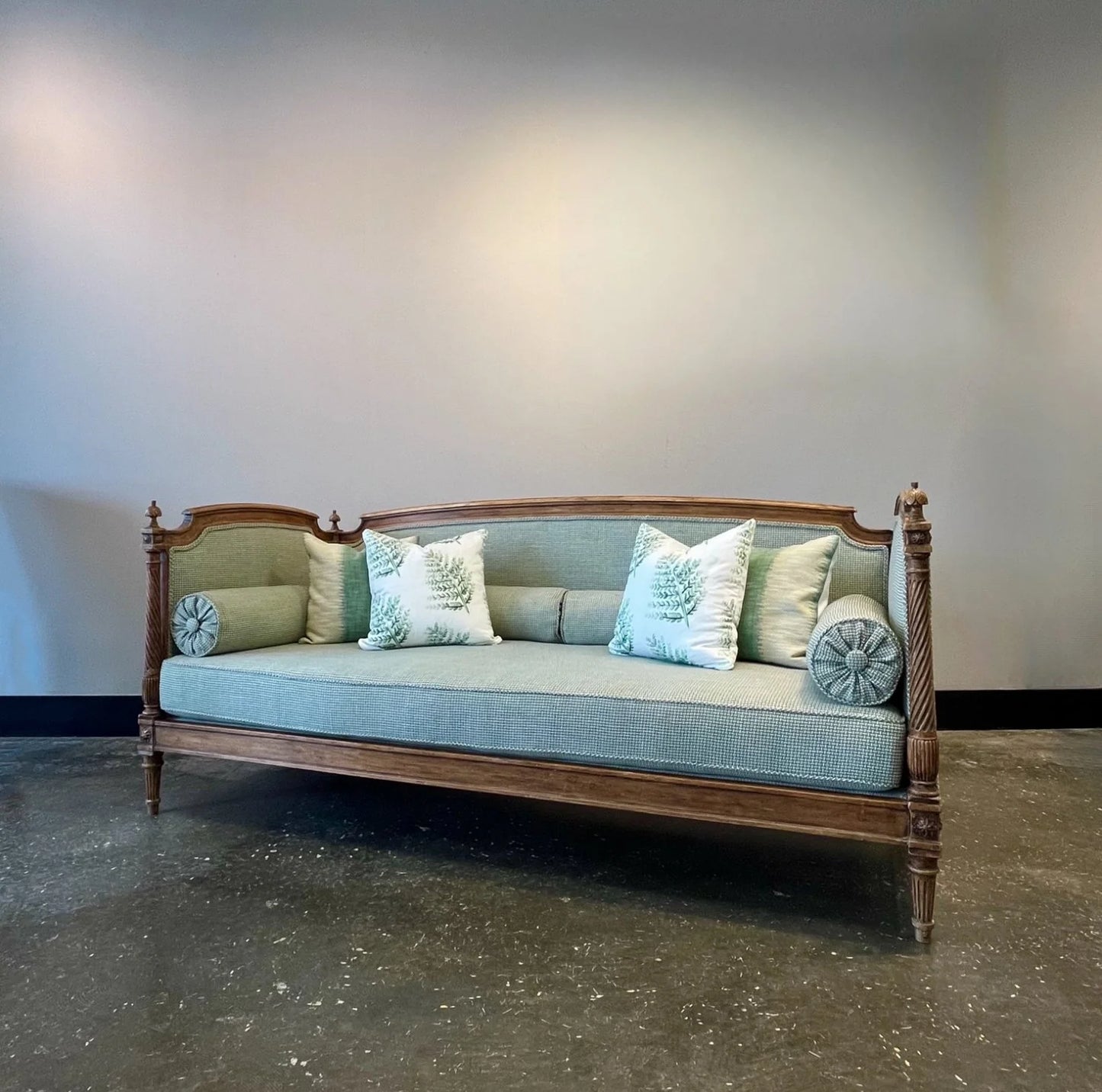 Matcha French Carved Daybed