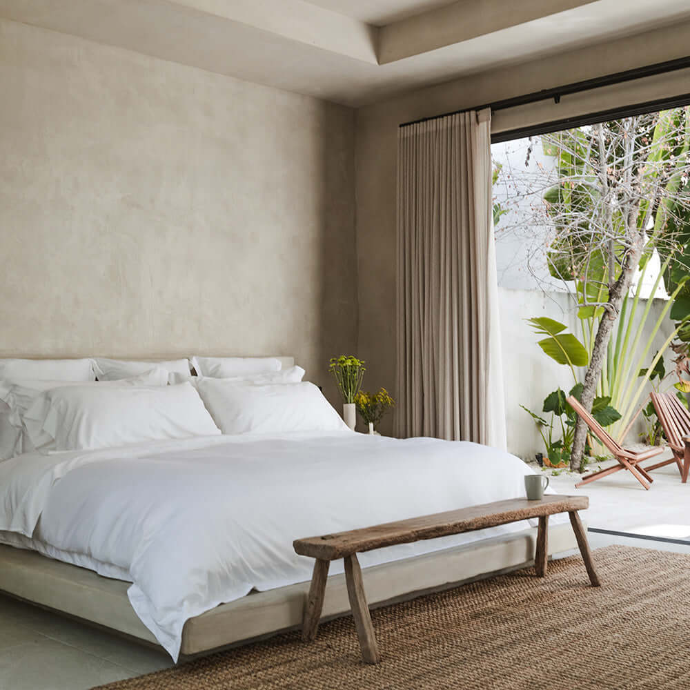 Classic Fitted Sheet - In White - Queen