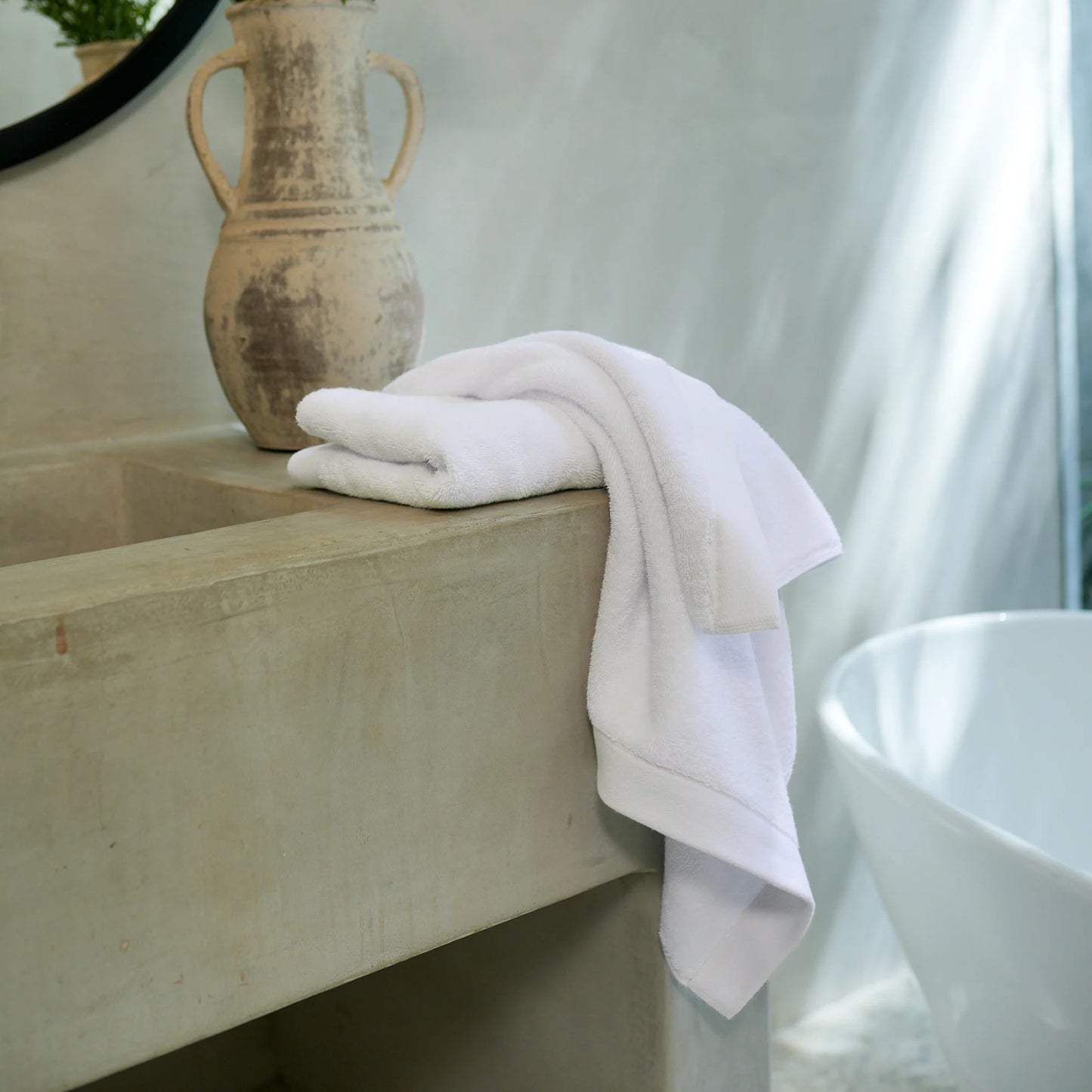 Oasis Hand Towels Pair in White