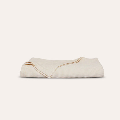 Murmur Quilt - in Flax - King/Cal. King