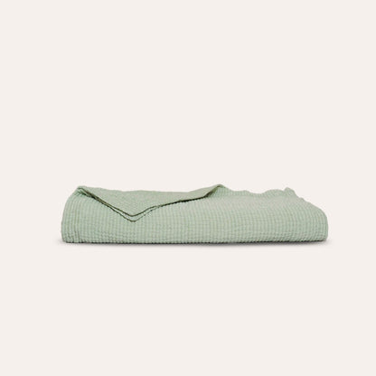 Murmur Quilt - in Sage - King/Cal. King