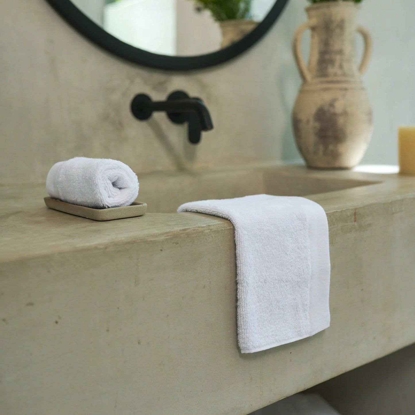 Oasis Washcloths Pair in White