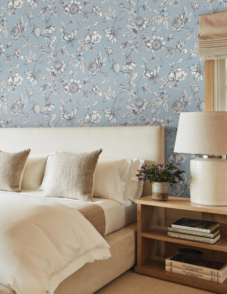 Passion Flower Toile Wallpaper