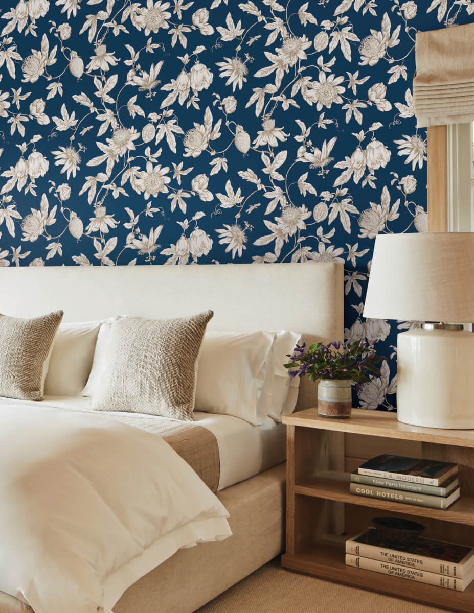 Passion Flower Toile Wallpaper