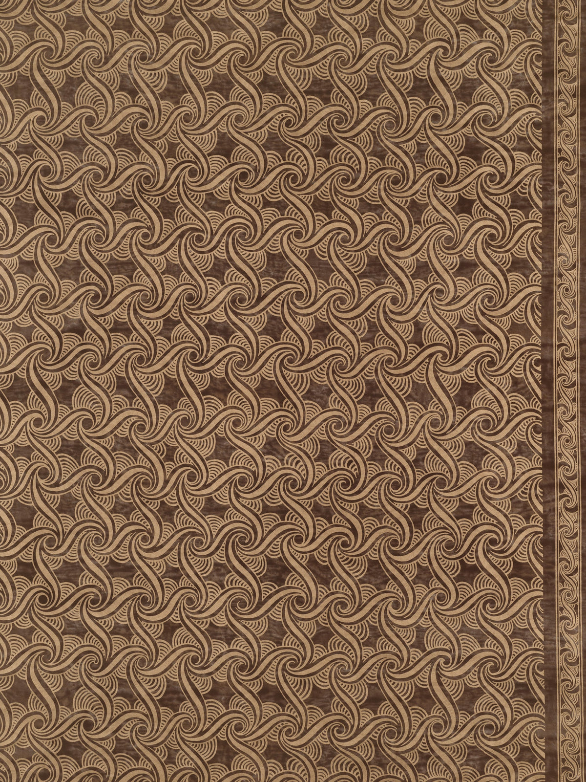 Rhea Cowry & silvery gold texture