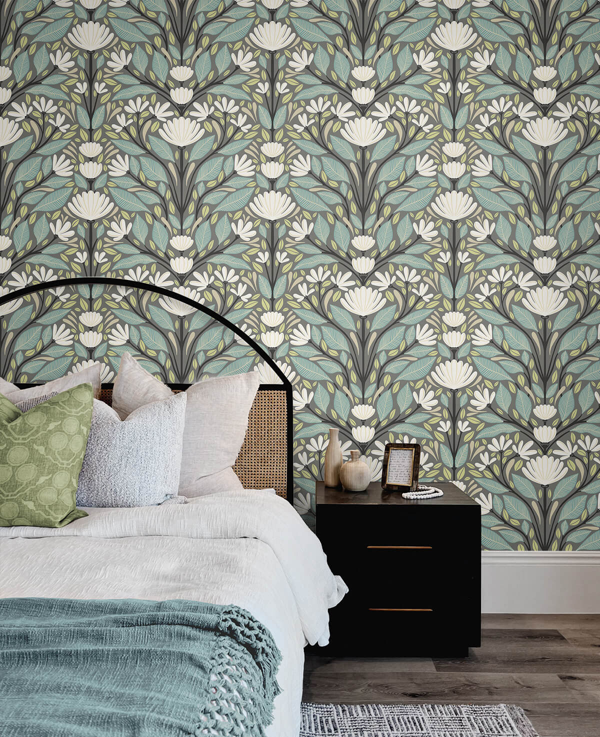 Seabrook Summer House Carmela Folk Floral Wallpaper - Spirit Grey