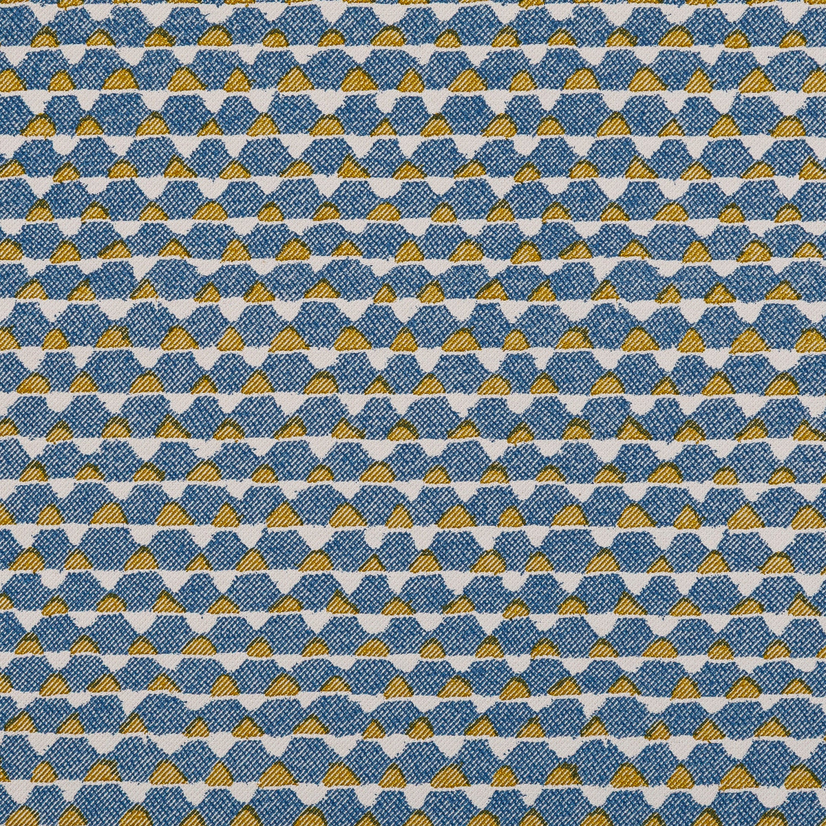 Tara Wallpaper by Fermoie in colorway 009, flat swatch