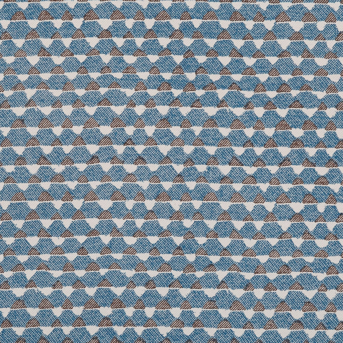 Tara Wallpaper by Fermoie in colorway 010, flat swatch