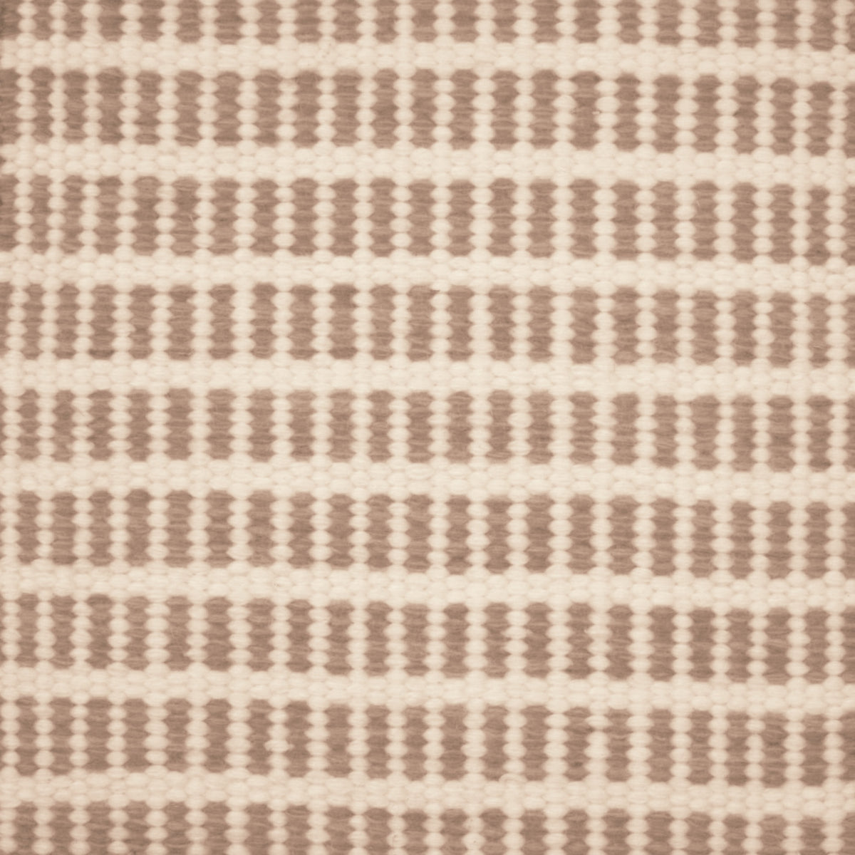 TRH-R109 rug in Soft Clay / Cream