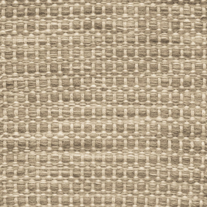 TRH-R119 rug in Oatmeal / Sand