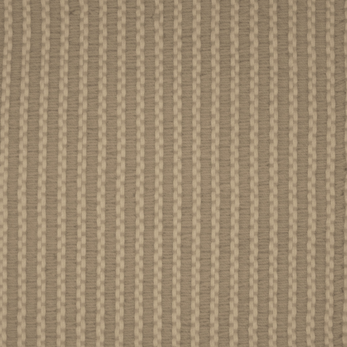 TRH-R130 rug in Oatmeal / Sand
