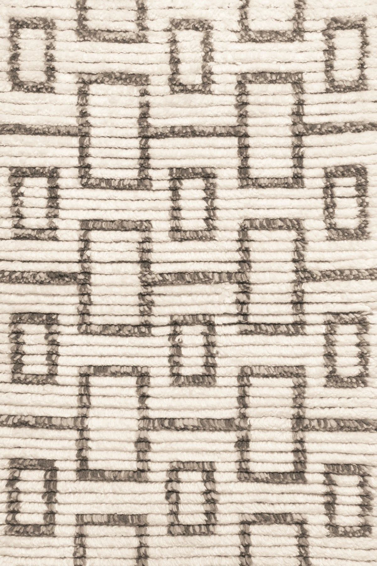 TRH-R144 rug in Warm Ivory / Mushroom