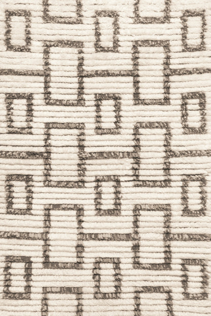 TRH-R144 rug in Warm Ivory / Mushroom