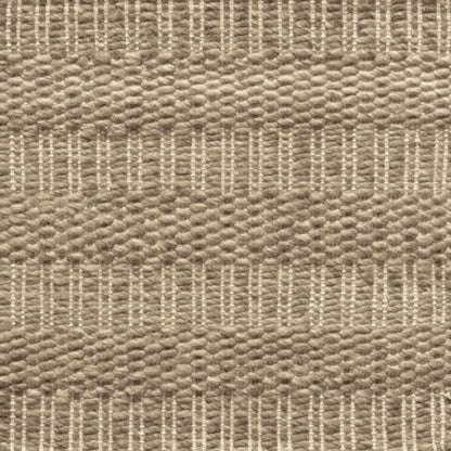 TRH-R163 rug in Oatmeal / Sand