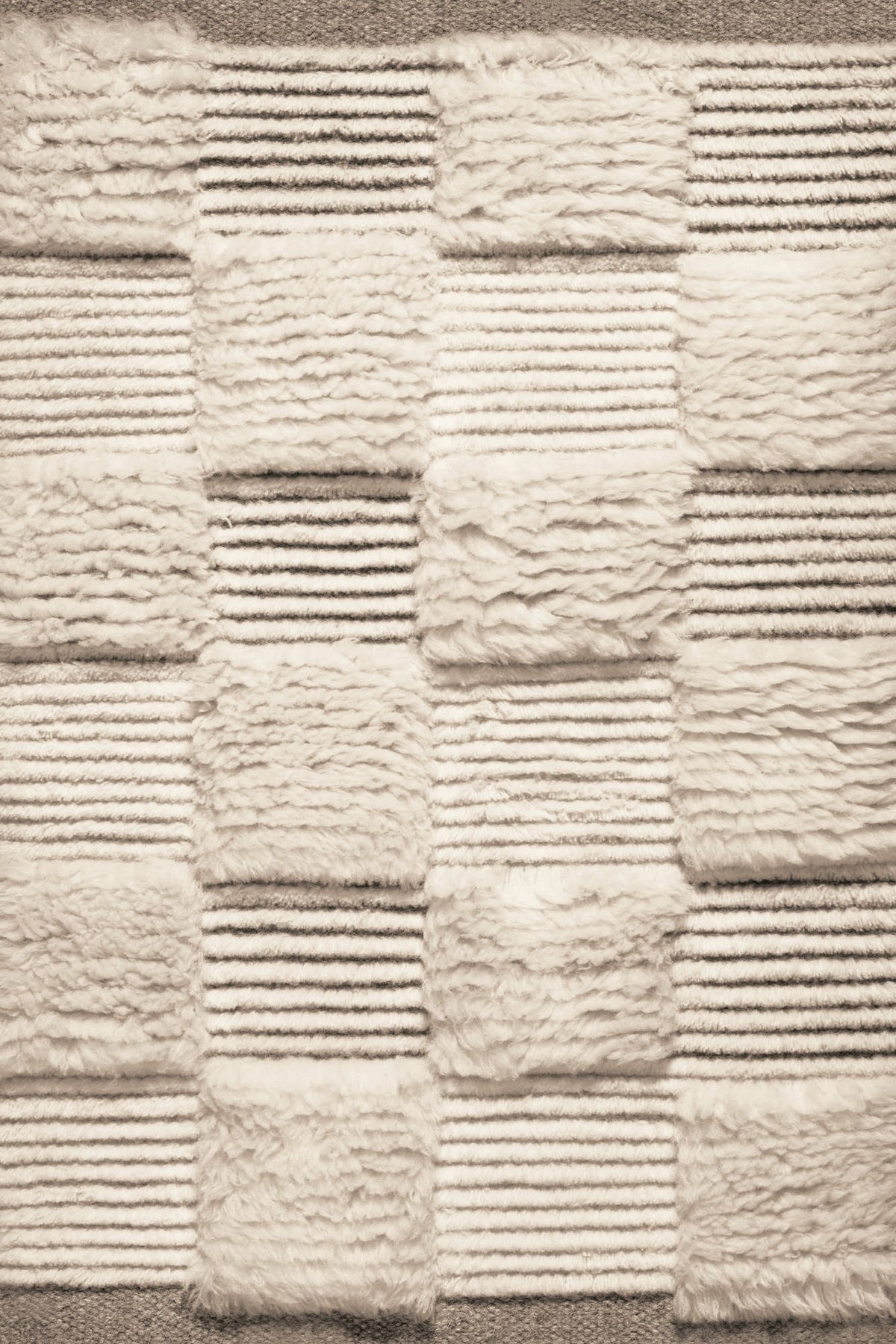 TRH-R30 rug in Warm Ivory / Mushroom