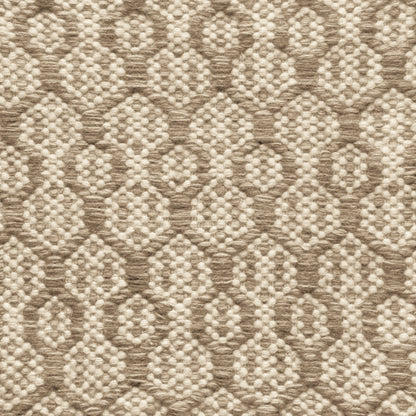 TRH-R62 rug in Parchment / Tobacco