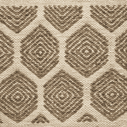 TRH-R74 rug in Parchment / Tobacco