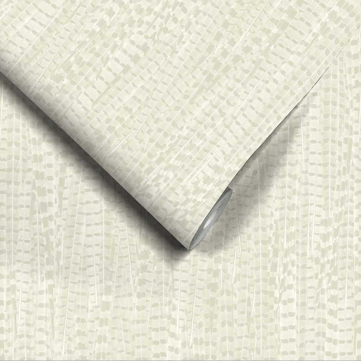Pheasant Magnolia wallpaper by Woodchip & Magnolia