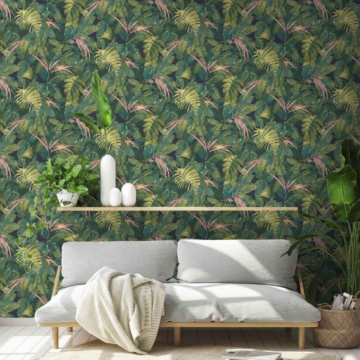 Lush Green/Pink Wallpaper
