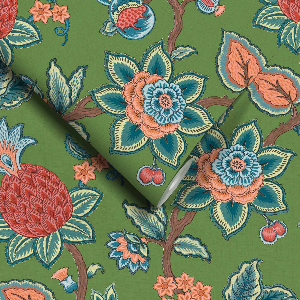 Doris Jacobean Fern wallpaper by Woodchip & Magnolia