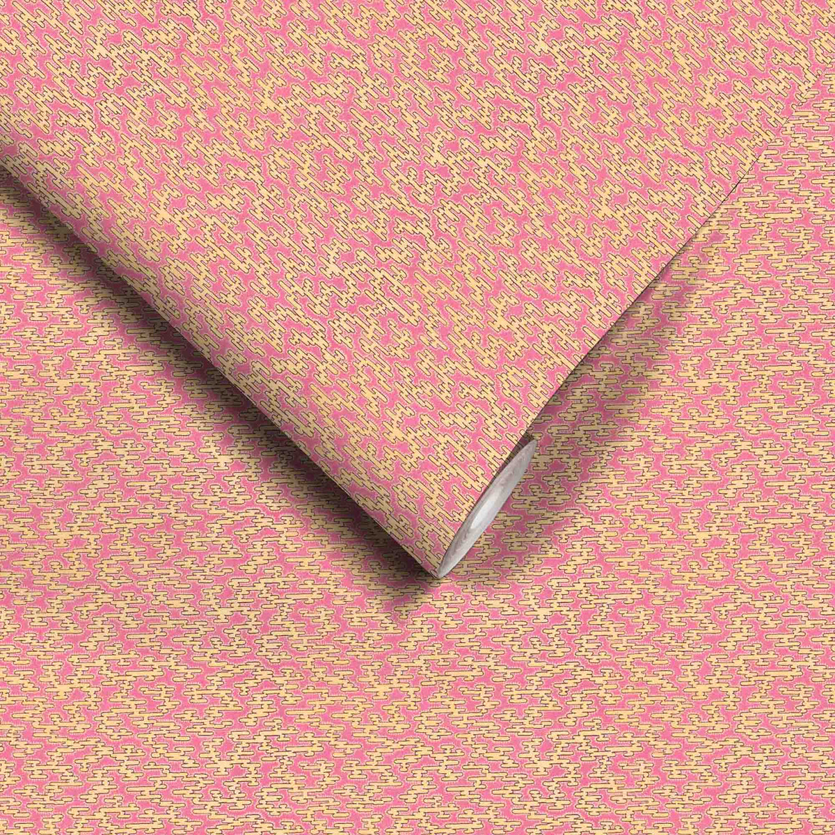 Rubigo Rhubarb Pink wallpaper by Woodchip & Magnolia