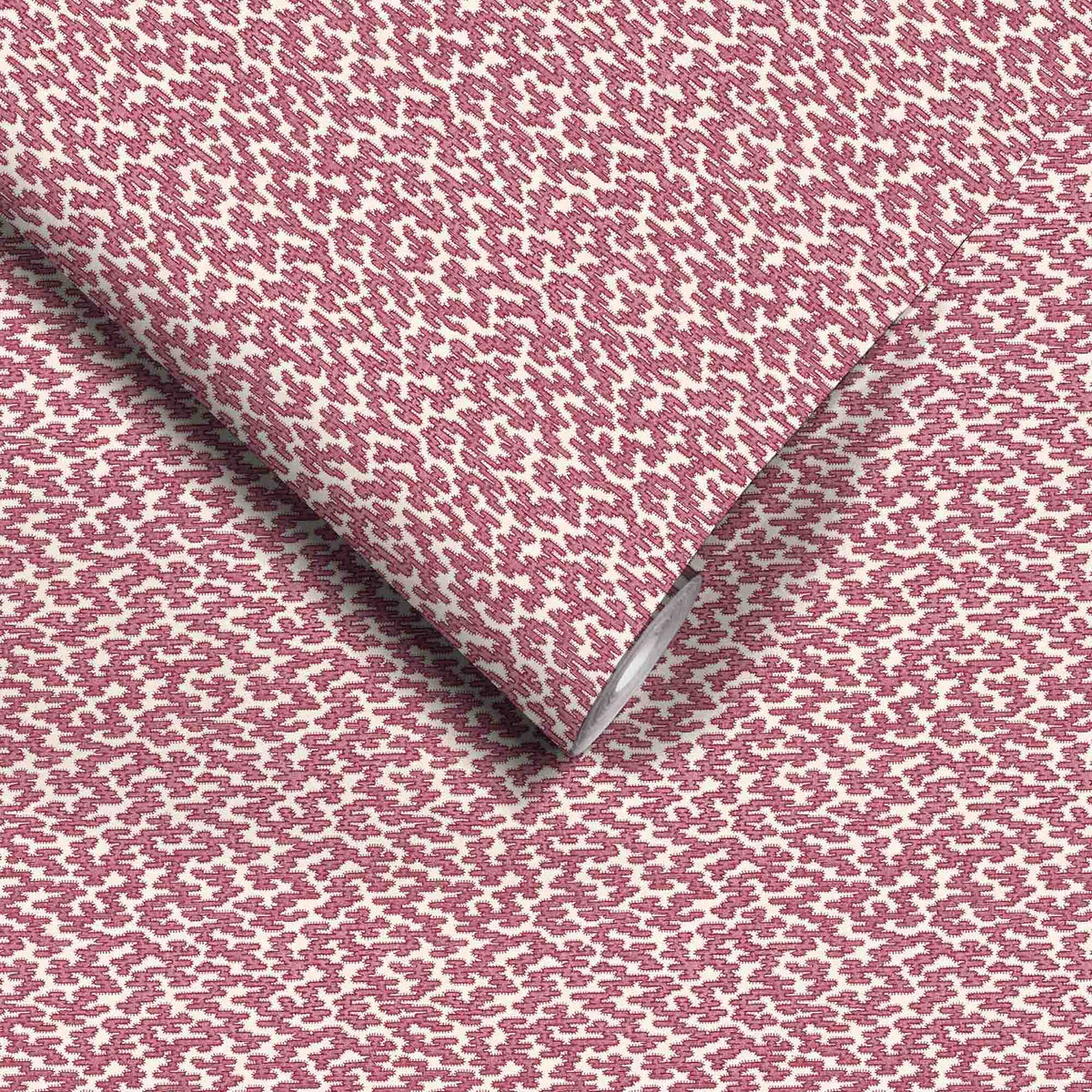 Rubigo Berry wallpaper by Woodchip & Magnolia