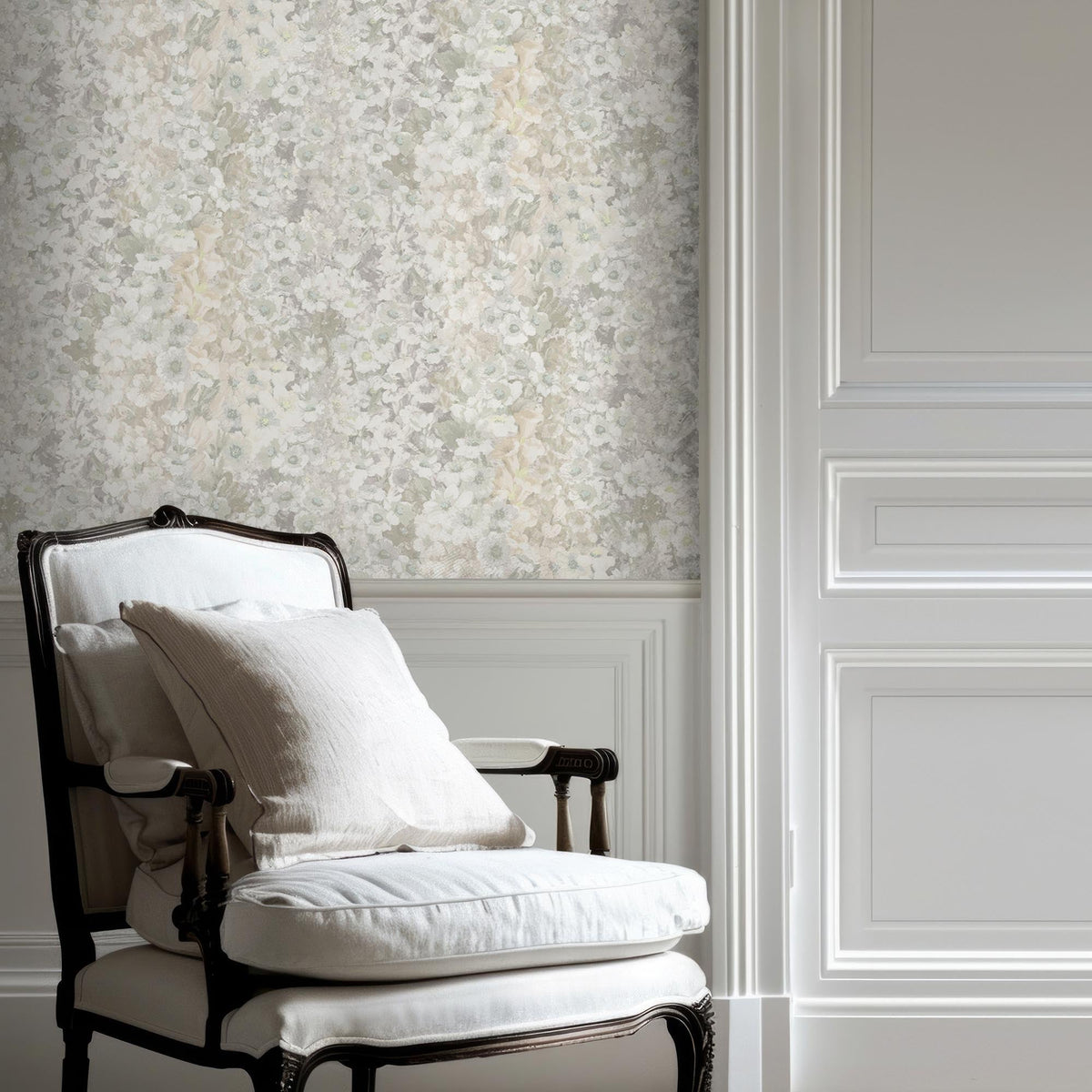 Alcea Grey Mist wallpaper by Woodchip & Magnolia