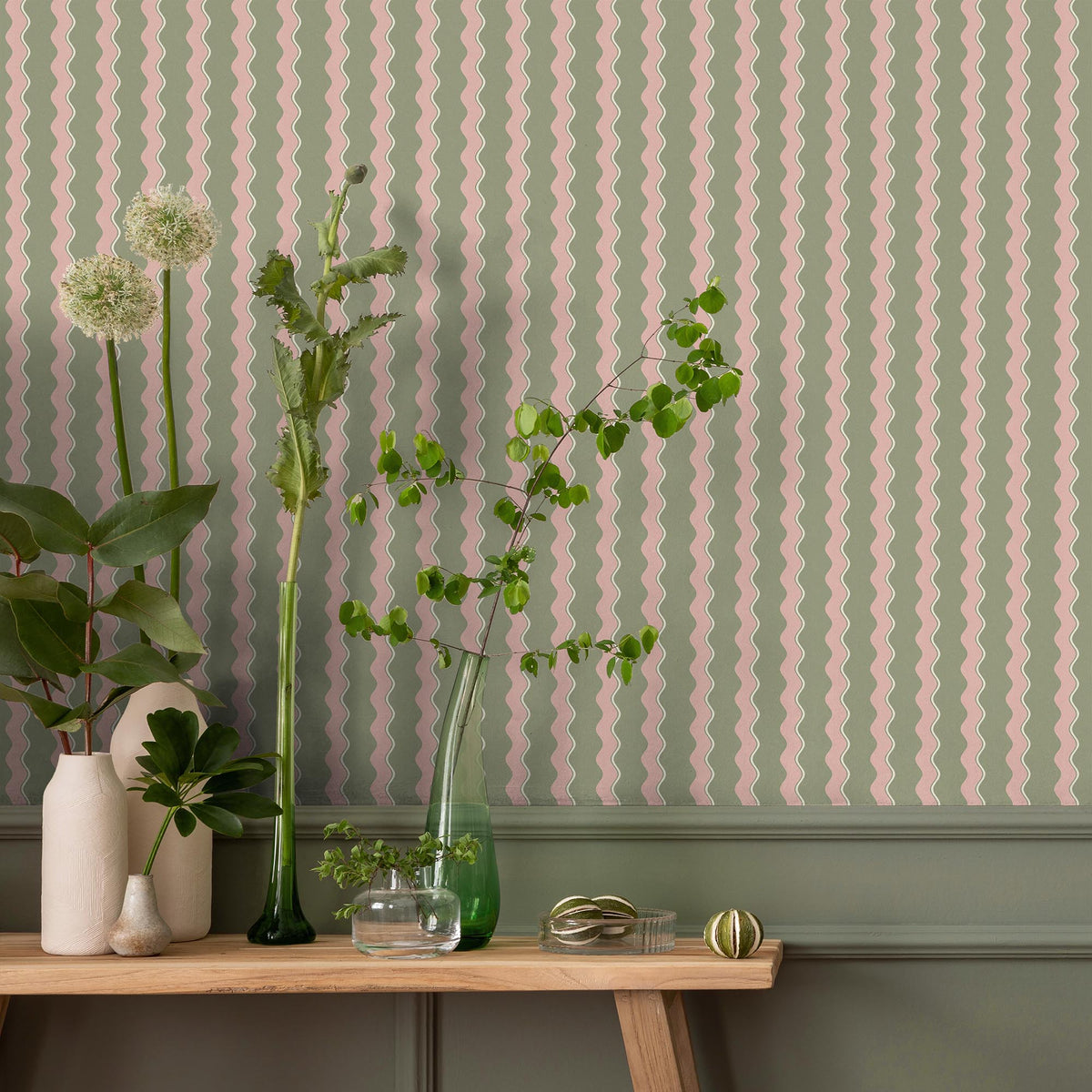 Cari Wave Bracken wallpaper by Woodchip & Magnolia