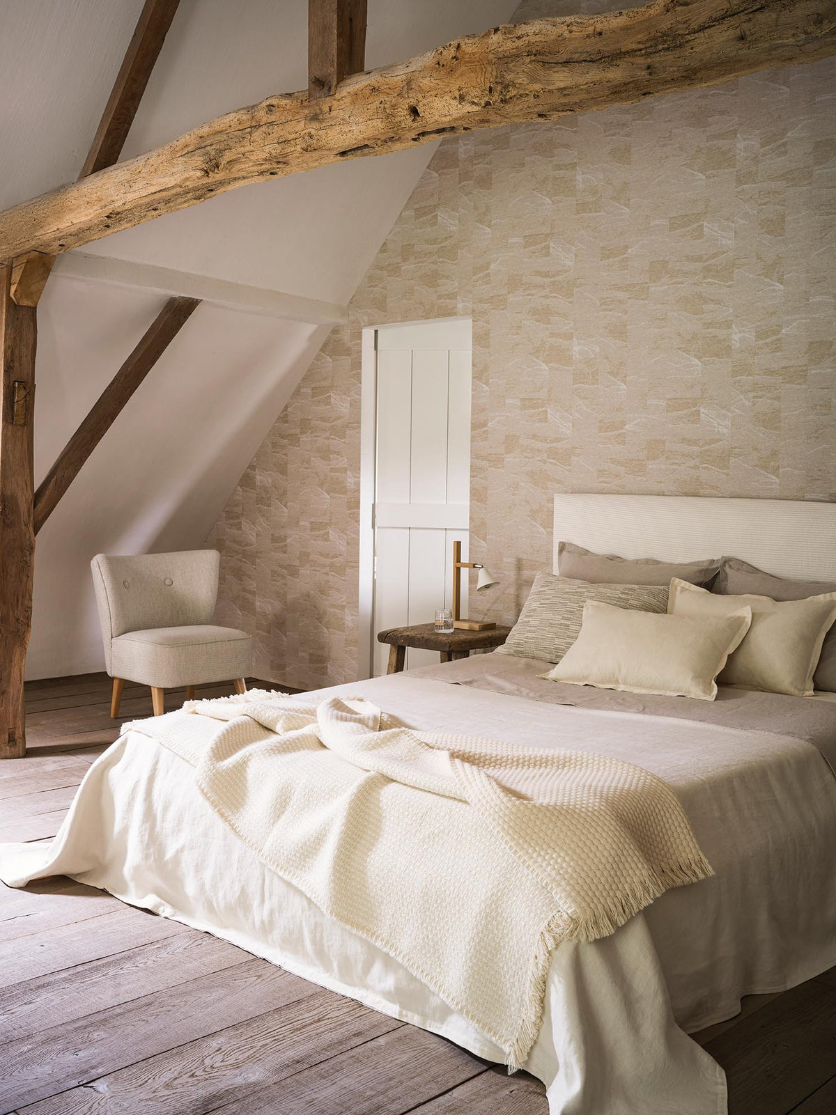 Ari Fabric by Pierre Frey shown in a room setting (view 1)