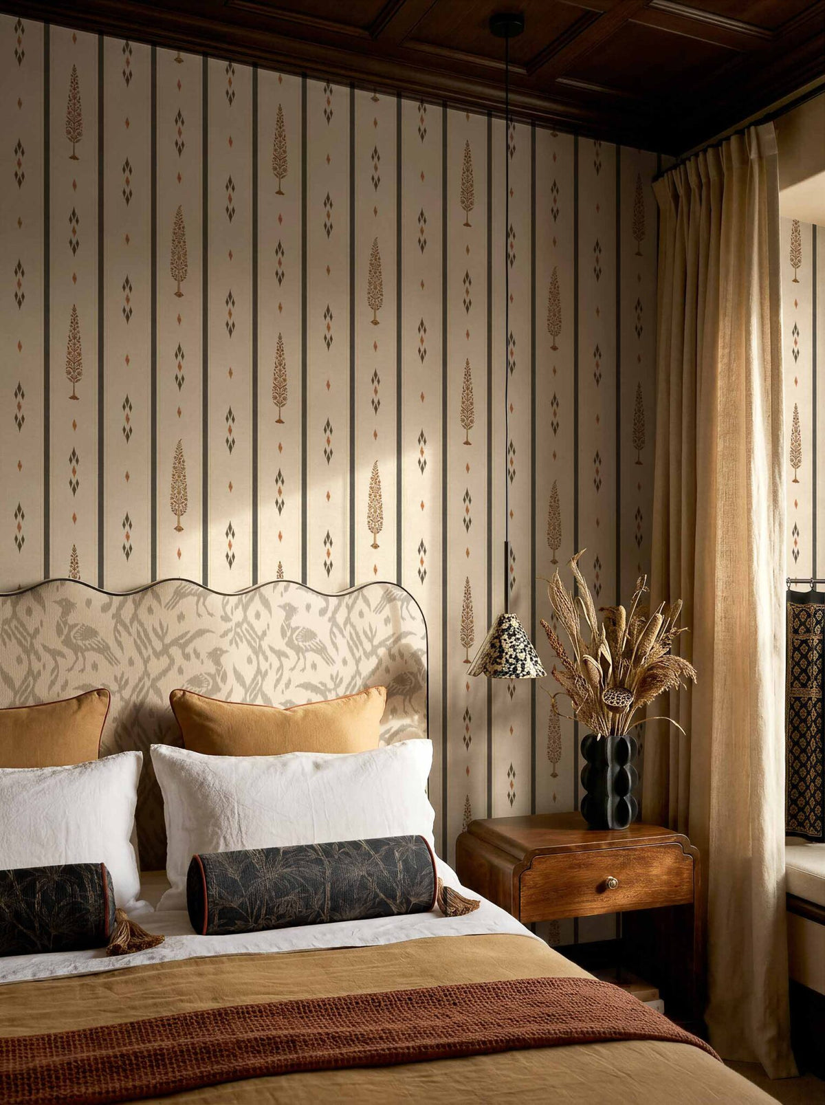 Boteh wallpaper by Coordonné in Onyx, shown in a styled room