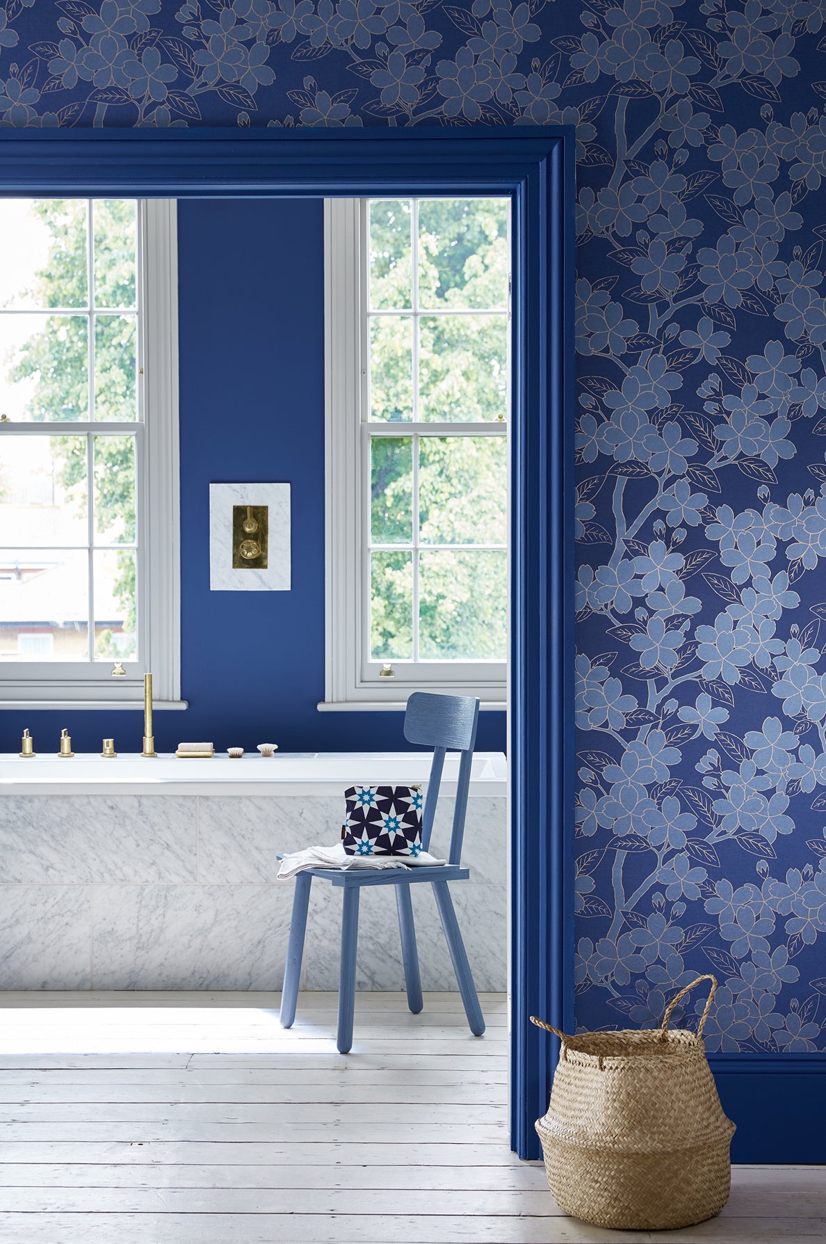 Camellia wallpaper by Little Greene in Smalt