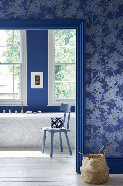 Camellia wallpaper by Little Greene in Smalt