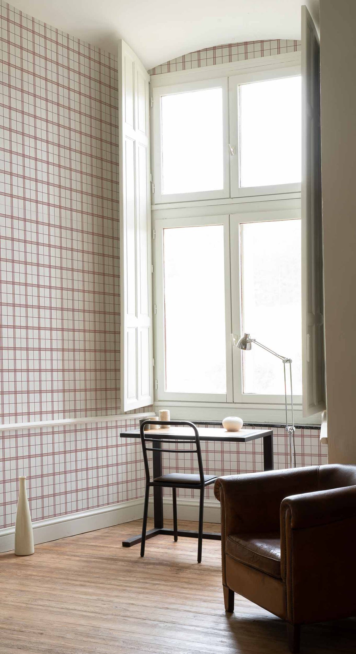 Check 7 wallpaper by Coordonné in Gamba, shown in a styled room