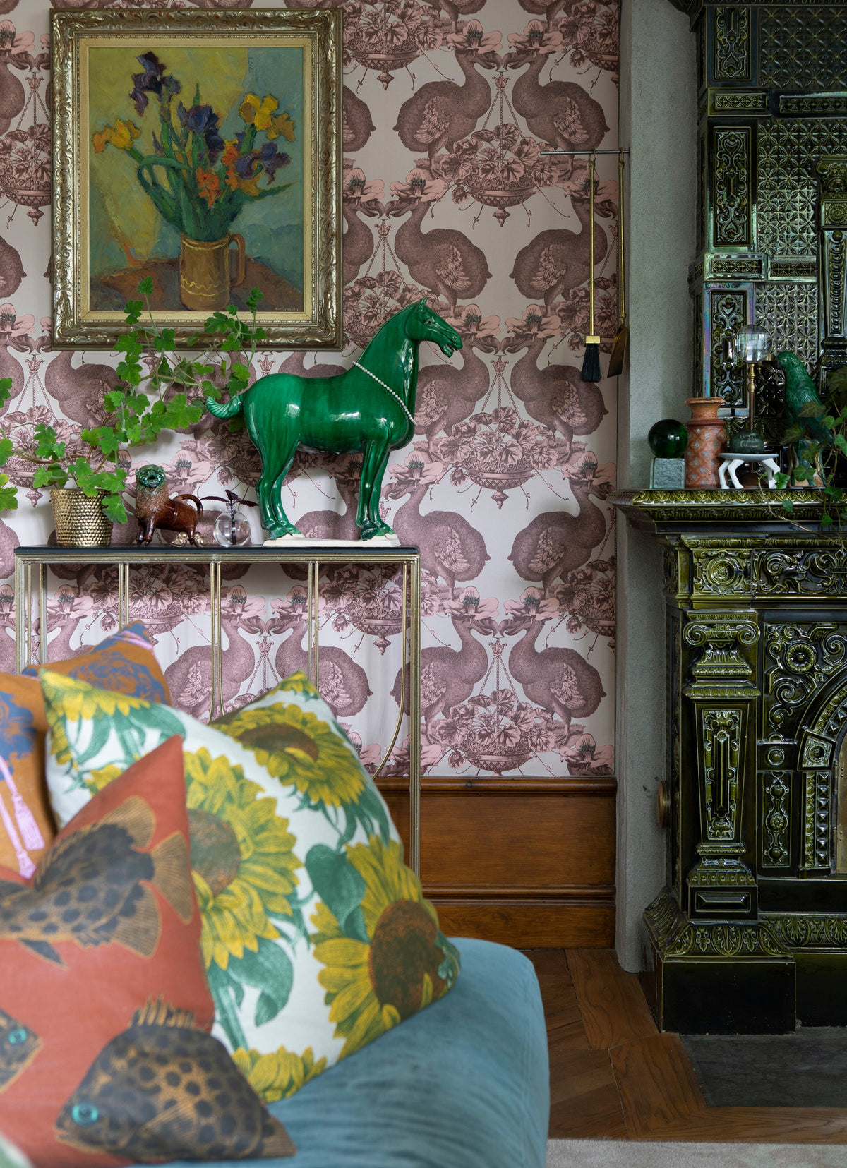 Dodo Wallpaper by Studio Lisa Bengtsson in Original, detail view