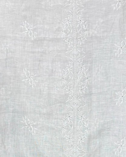 Fiorella Fabric by Fleurons d'Hélène in White
