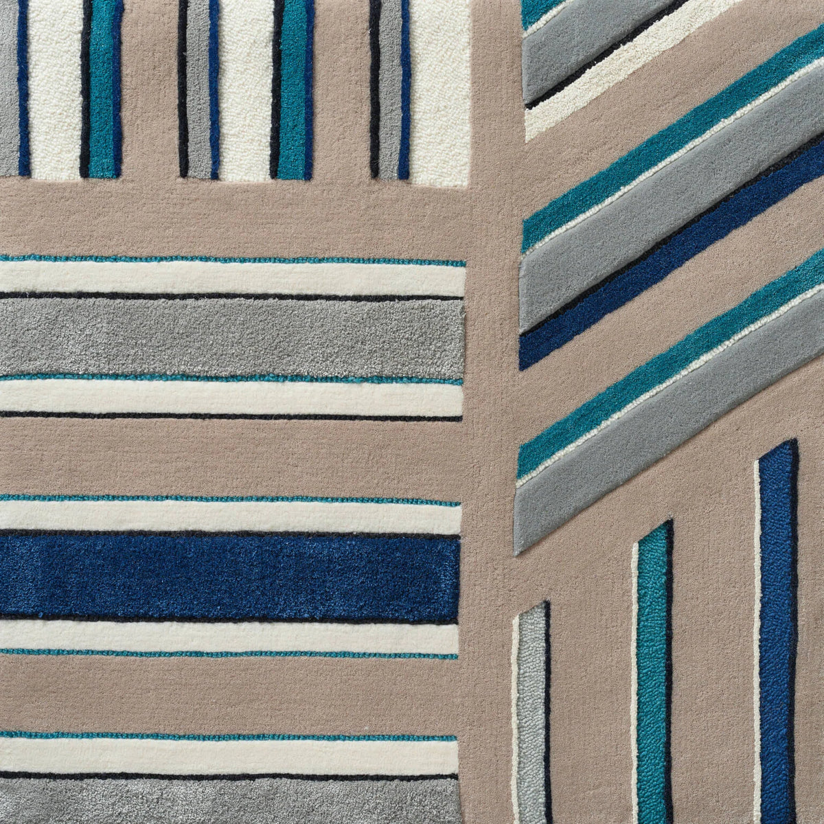 Gama Rug by Braquenié in Saphir (BT109001)