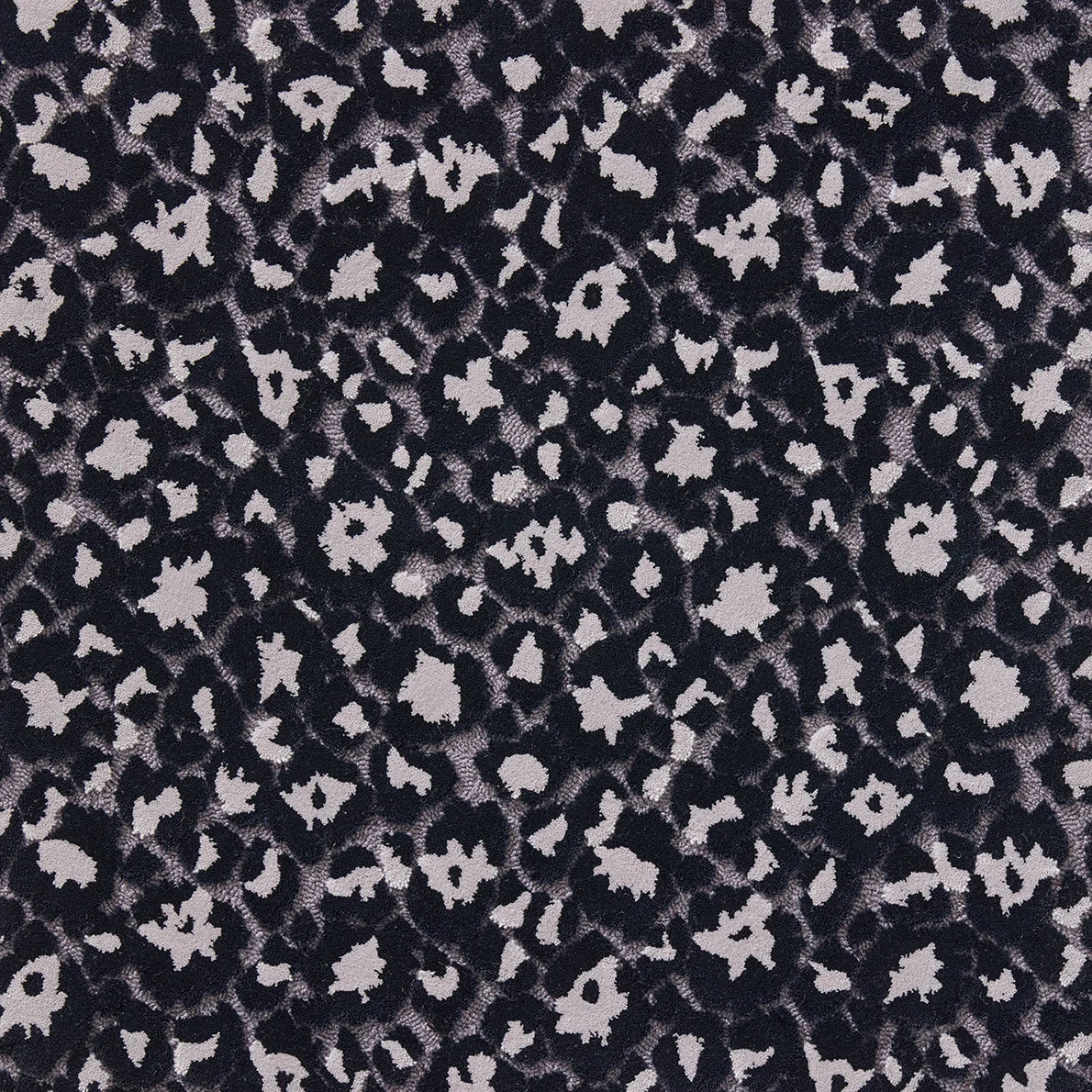 Gevaudan Tuft Rug by Braquenié in Gris (BT124002)