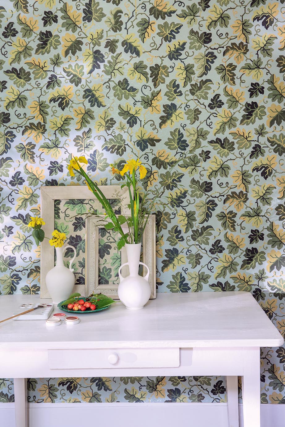 Hedera Wallpaper by Pierre Frey shown in a room setting (view 2)