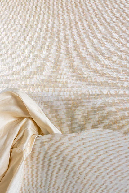 Hemera Wallpaper by Pierre Frey shown in a room setting (view 1)