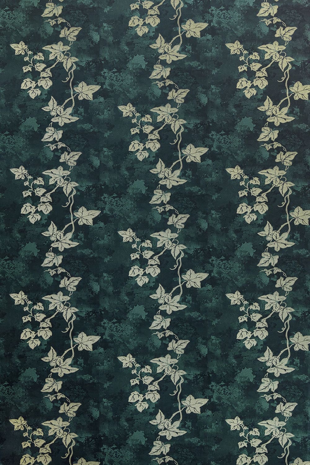 Ivy Wallpaper by Barneby Gates Deep Green