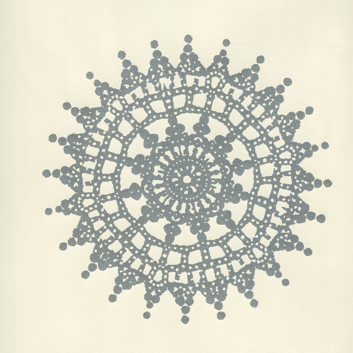Jeanne Medallion Silver on Off White wallpaper by Home Couture